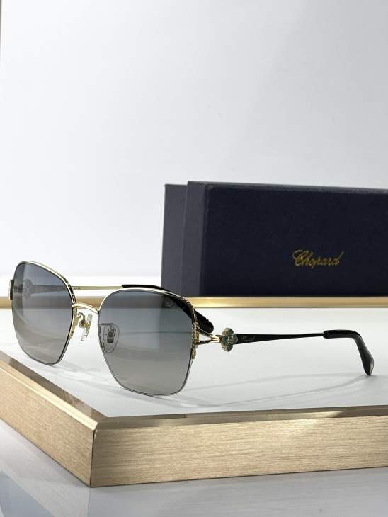Picture of Chopard Sunglasses _SKUfw71516142fw